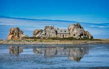 self guided walking holiday in britanny france europe